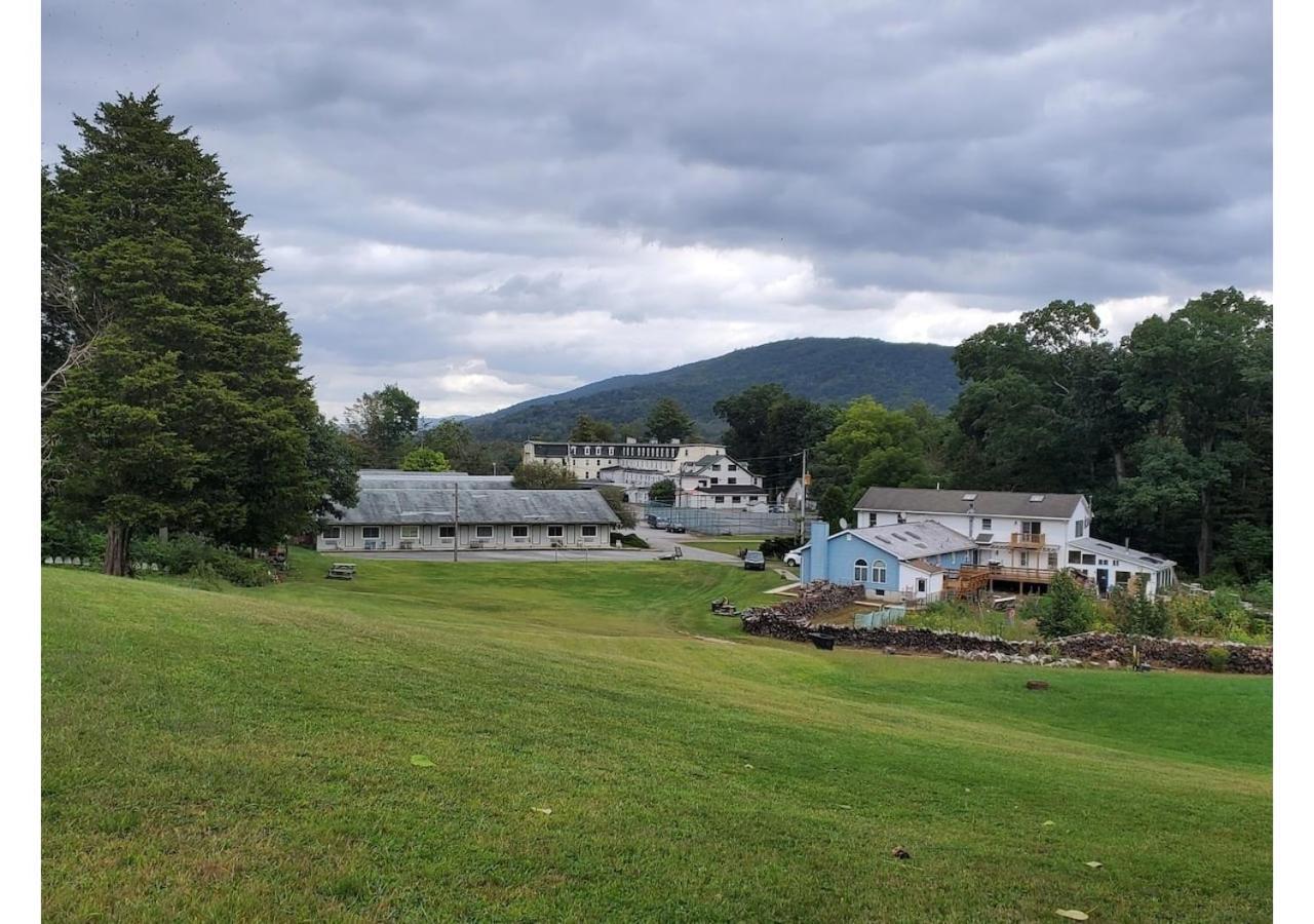 Glenwood Inn & Conference Center デラウェア・ウォーター・ギャップ エクステリア 写真
